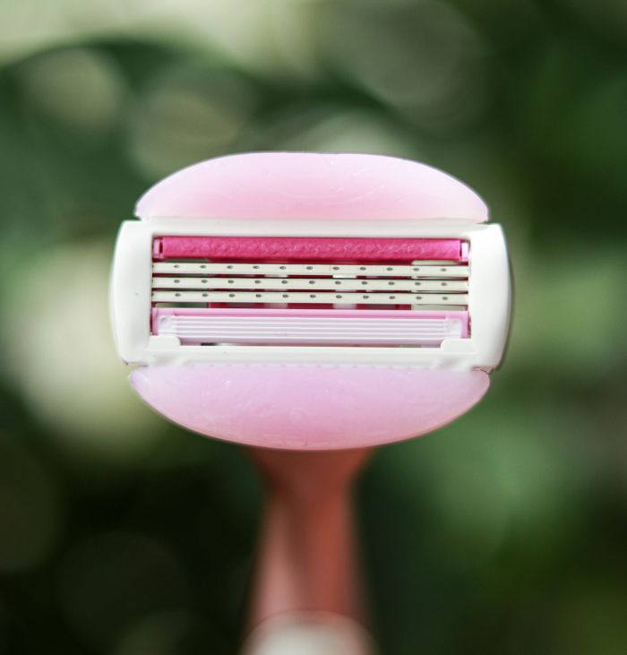 Касета Venus Breeze Малина 1шт (3 леза з подушечками)