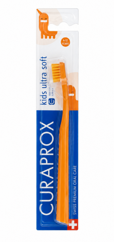Curaprox Kids Ultra soft (4-12 років) Дитяча зубна щітка Помаранчева