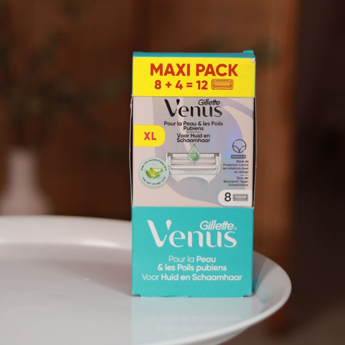 Venus Satin Care Box (4+8 шт) New Pack сумісні лише зі станком Venus Satin Care (Bikini)