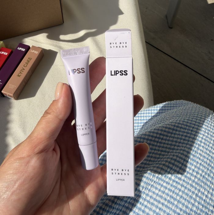 Lipss Блиск для губ Bye Bye Stress (Ceramides&Peptides Lipper Лавандовий мед) 9 мл