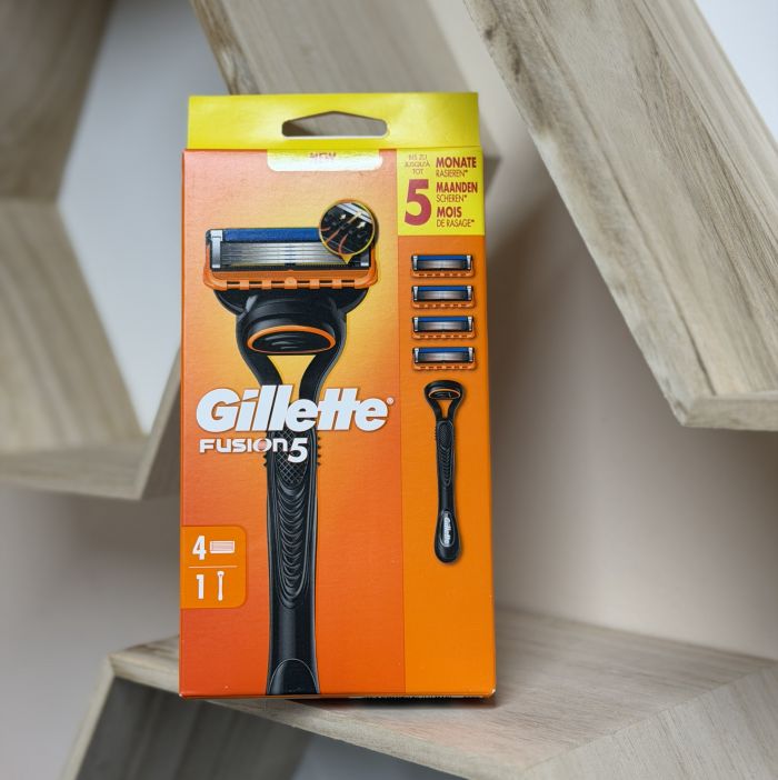 Gillette Fusion 5 Станок +4 картриджі для гоління чоловічий