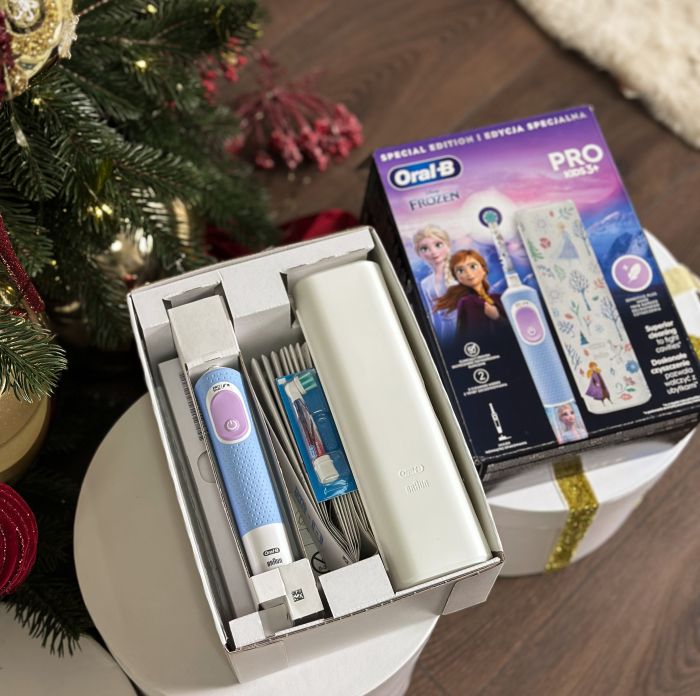 Oral-B Kids Pro Frozen (+Футляр) Електрична дитяча зубна щітка